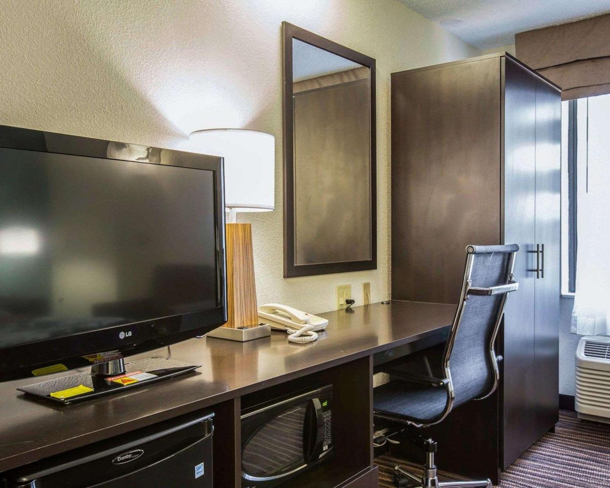 Sleep Inn Greensboro Airport Esterno foto