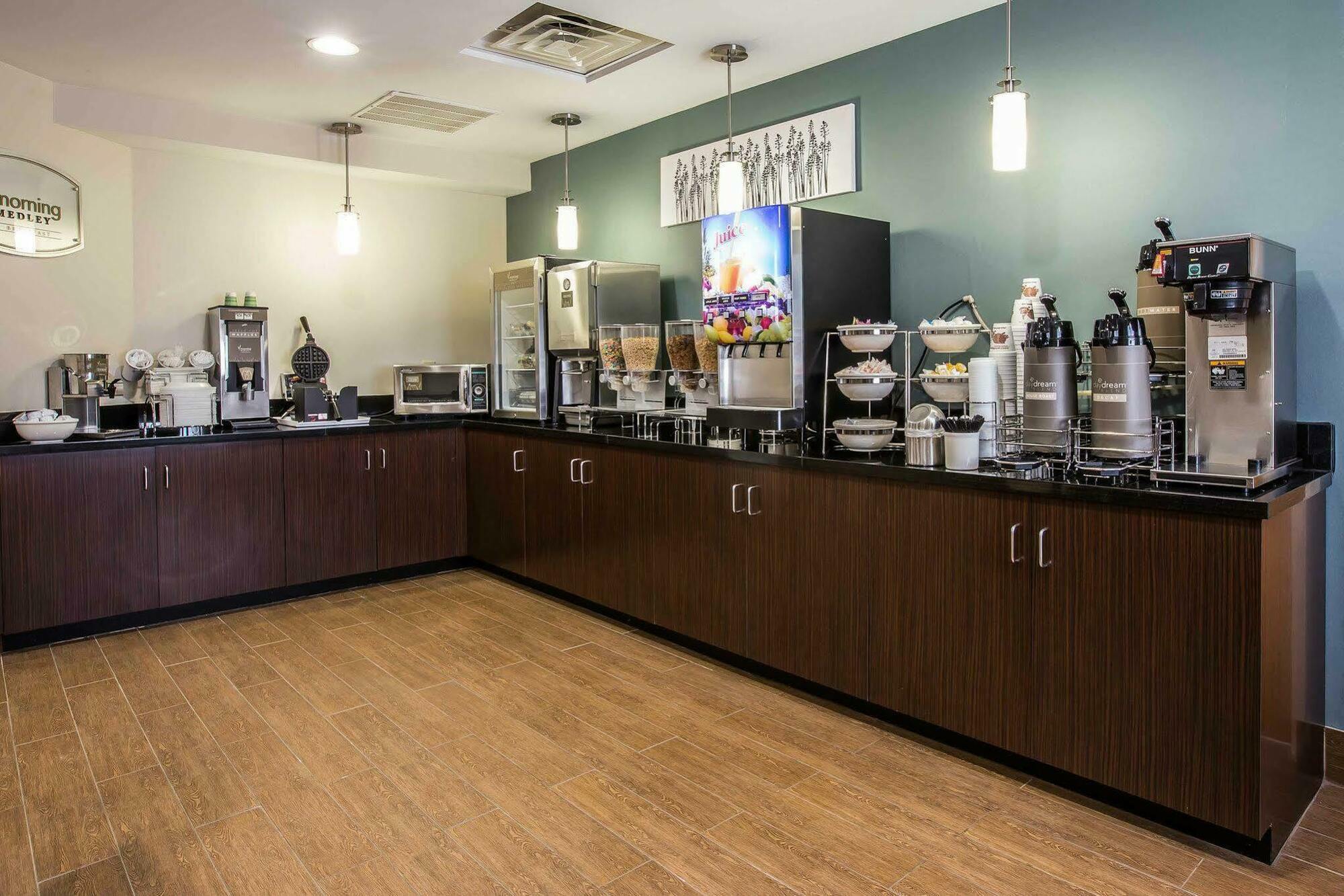 Sleep Inn Greensboro Airport Esterno foto